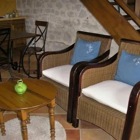 بيت للعطل House La Bergerie 1 Memerlin